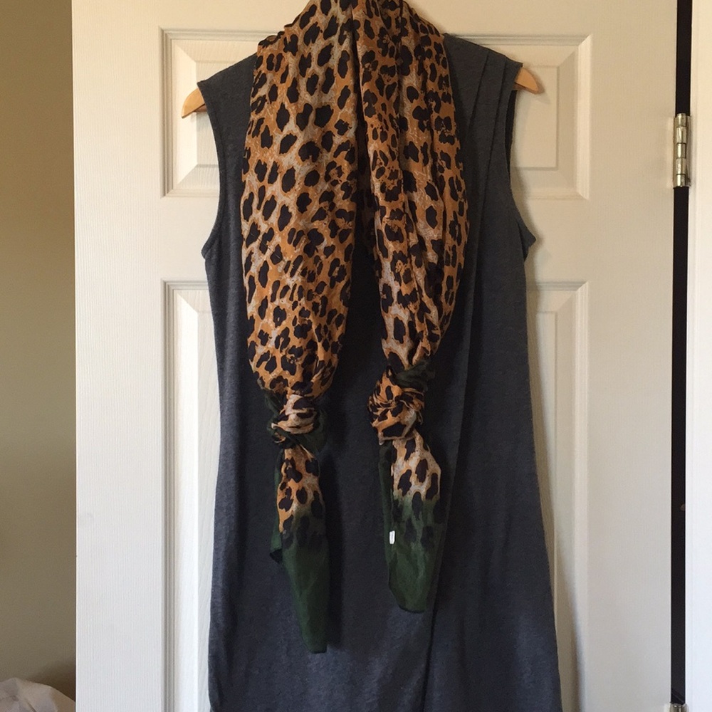 Leopard Print Scarf with Green Tips